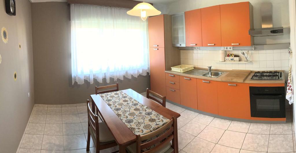 Appartamento Luka Pola Esterno foto