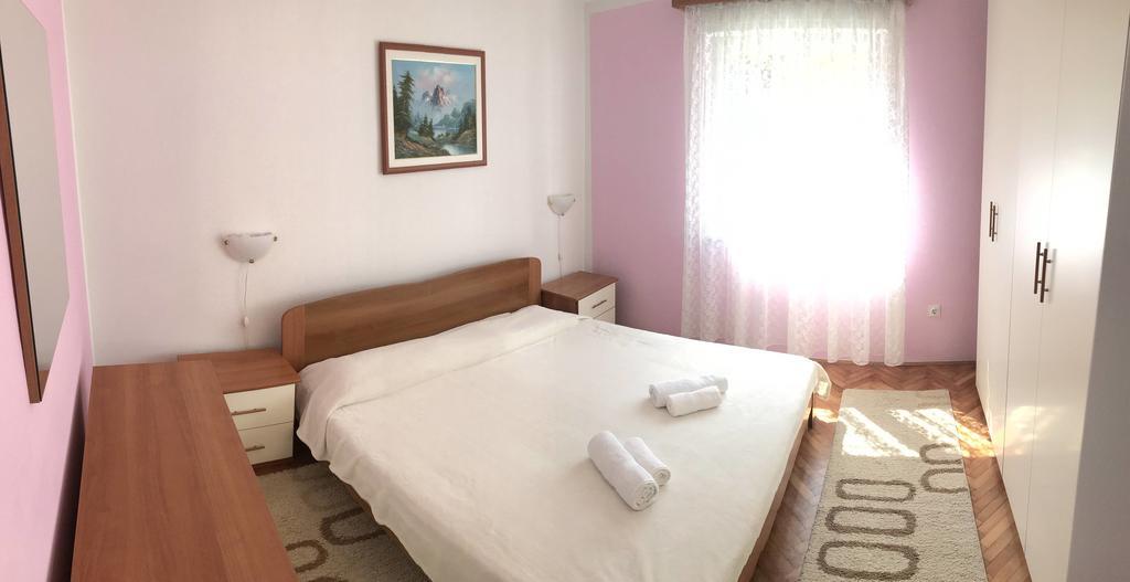 Appartamento Luka Pola Esterno foto